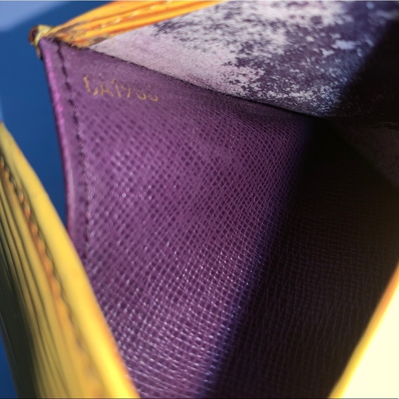 Vintage Louis Vuitton Epi Leather Porte Coin Purse - Picture 7 of 10